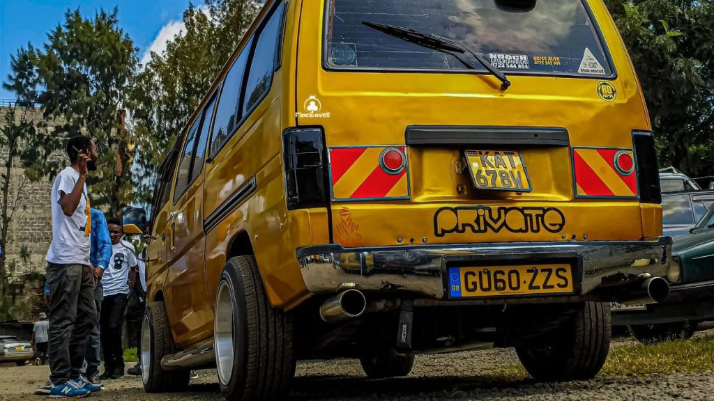 Nissan Matatu Mathree