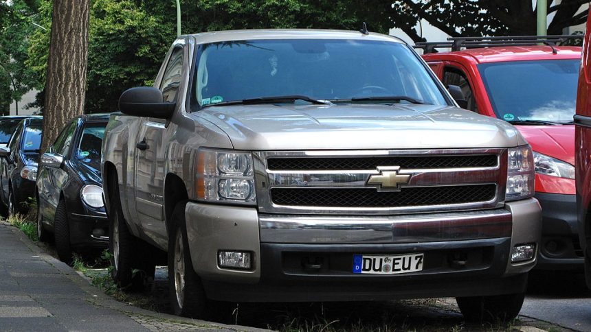 Chevrolet Silverado Control Arm