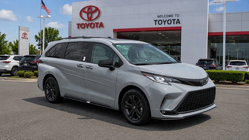 2026 Toyota Sienna XSE