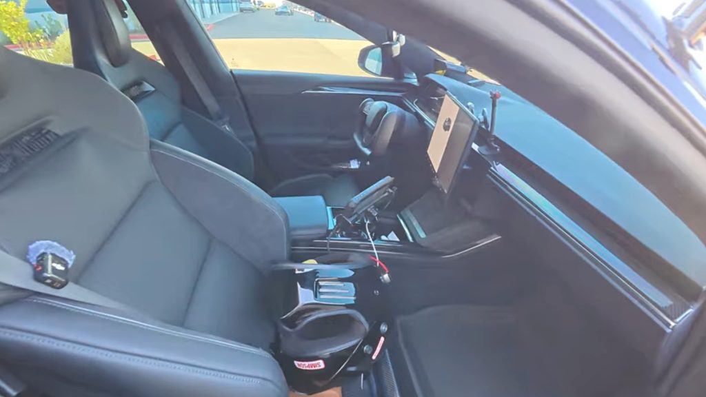 Corvette ZR1X vs Tuned Tesla Model S Plaid 2-