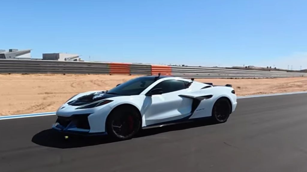 Corvette ZR1X vs Tuned Tesla Model S Plaid 2-